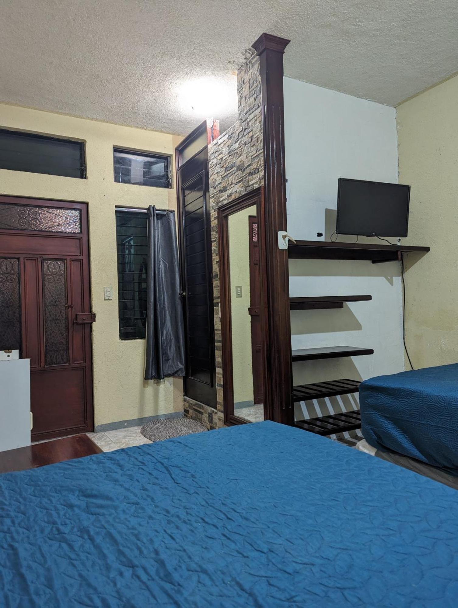Апартаменты Casa Gonzalez Сантьяго-Атитлан Экстерьер фото