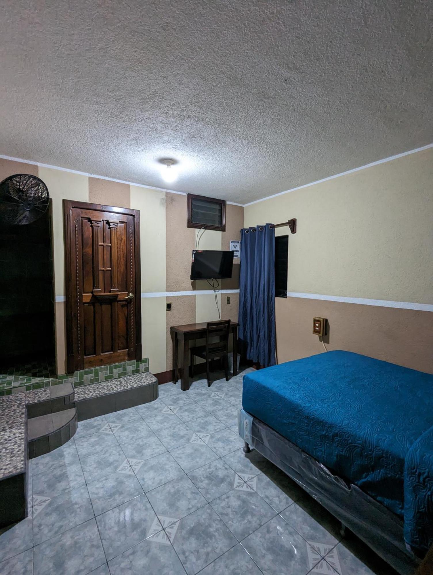 Апартаменты Casa Gonzalez Сантьяго-Атитлан Экстерьер фото